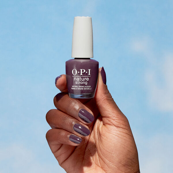 NATURE STRONG OPI